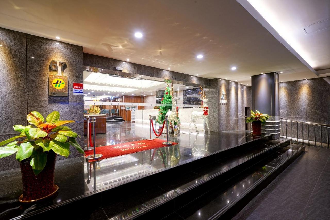Sa-Yo Hotel - Pier 2 Каосюн Екстериор снимка