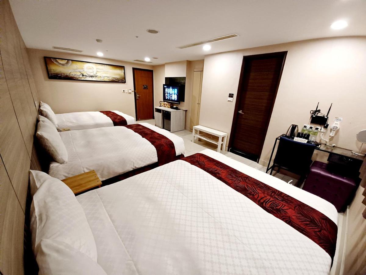 Sa-Yo Hotel - Pier 2 Каосюн Екстериор снимка